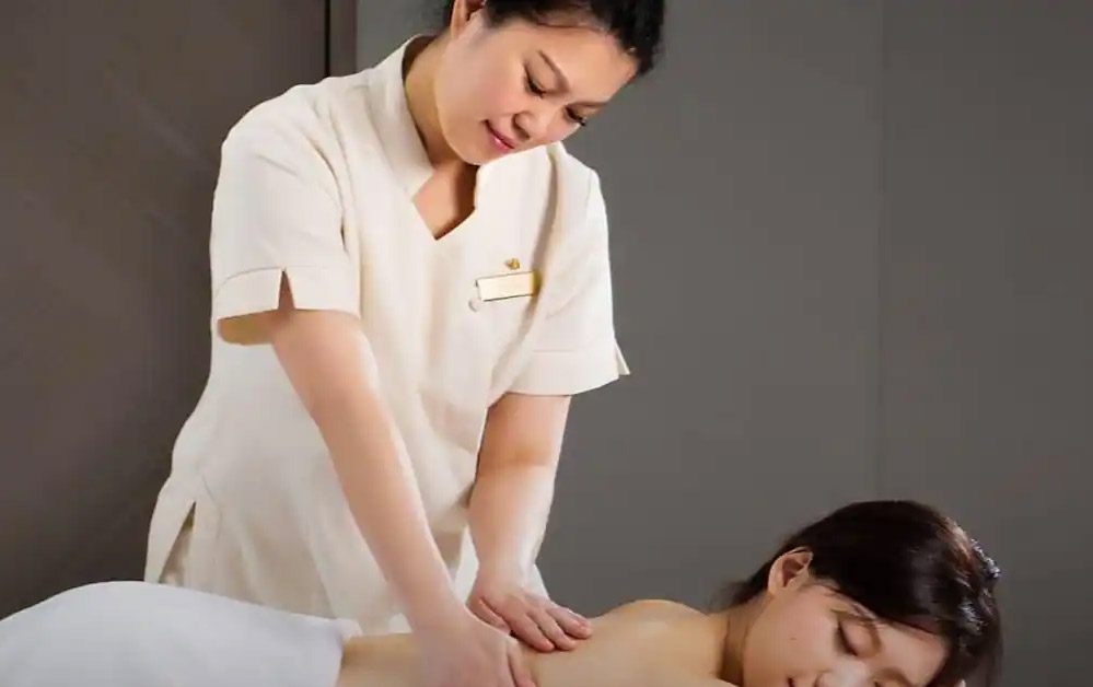 Golden Nail Spa gallery image