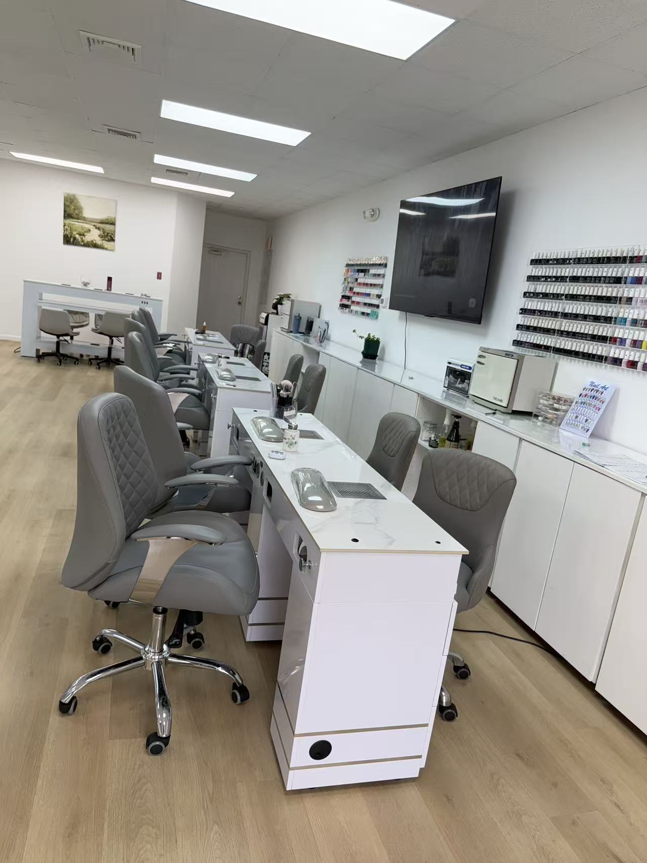 Golden Nail Spa gallery image